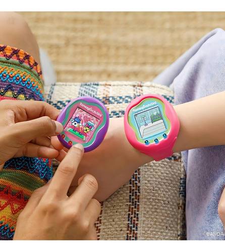 Tamagotchi Uni Color Wifi Tamaverse!