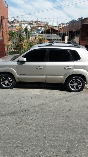 Imagem 8 de 8 de Hyundai Tucson 2009 2.0 Gls 4x2 Aut. 5p