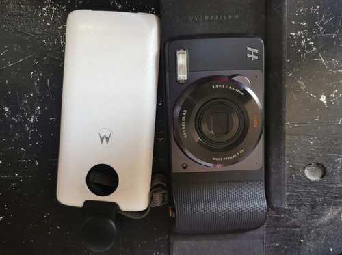 Moto Z4 Detalle En Pantalla 2moto Z2 Force Y Moto Mods Hasselblad Proyector Cámara 360 Bocina Jbl (Usado)