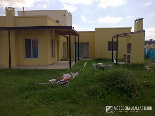 Imagen 12 de 14 de Mosquera Y Gallastegui - Casa A Estrenar En Barrio San Alfonso