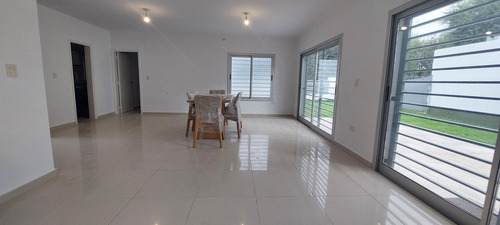 Venta Casa Housing 2 Dormitorios
