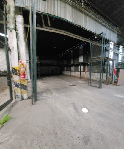 Deposito En Venta En Avenida Almafuerte