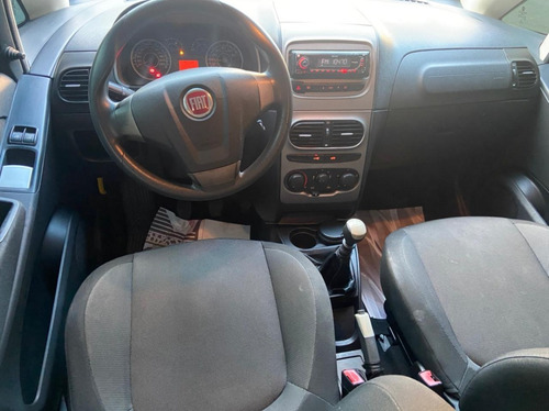 Imagem 10 de 15 de Fiat Idea Attractive 1.4 2014 Flex 5p