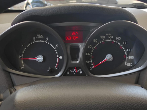 Ford Fiesta Kinetic Design 1.6 Design 120cv Titanium