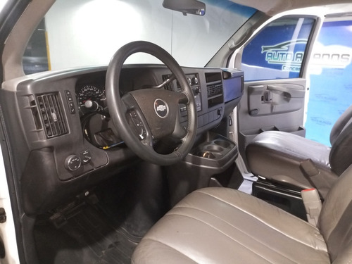 Imagen 12 de 13 de Chevrolet Van Express Año 2008 15 Puestos