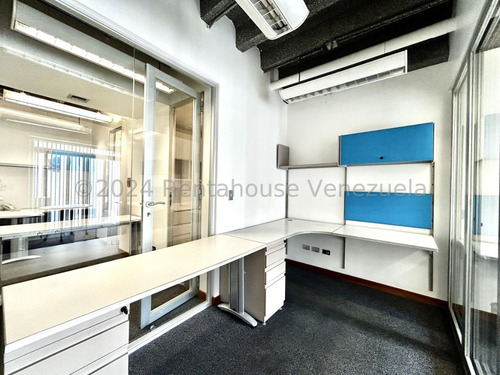 Oficina Alquiler Campo Alegre. Caracas. Ar. Mls # 24-20210