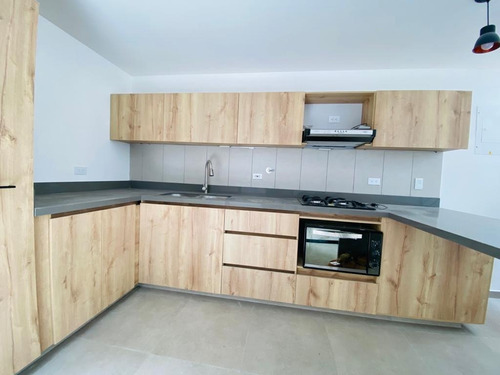 Imagen 2 de 16 de Se Vende Casa En La Ceja
