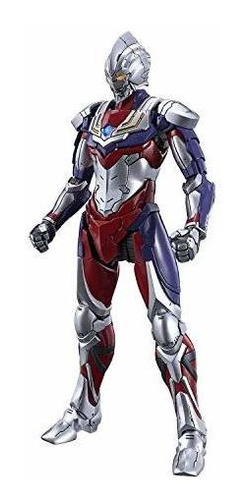 Bandai Hobby - Traje Ultraman Estándar Con Aumento De Figura