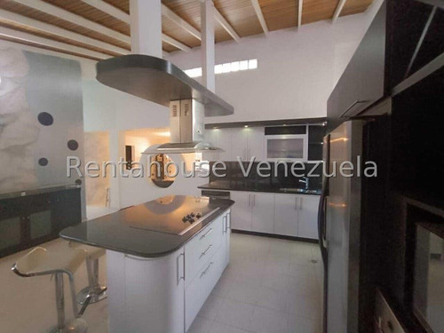 Vendo Casa En Urbanización El Castaño, Código 25-7117 Cm Leer Descripción