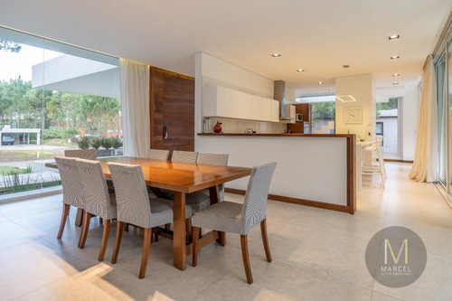 Imagen 16 de 30 de Casa Premium En Venta - Retasada- 6 Ambientes - La Herradura - Pinamar