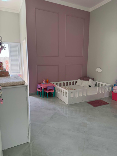 Casa Em Condomínio Com 3 Suítes