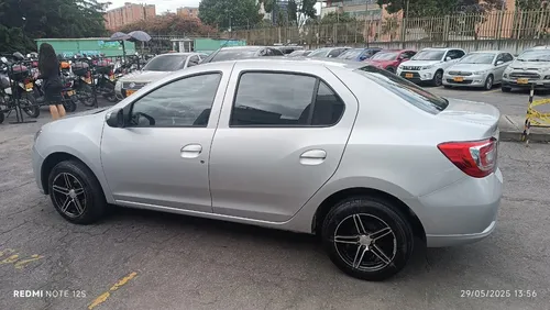 Renault Logan Logan life plus