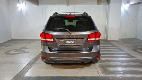Dodge Journey 2.4 SXT+ 7 PASAJEROS