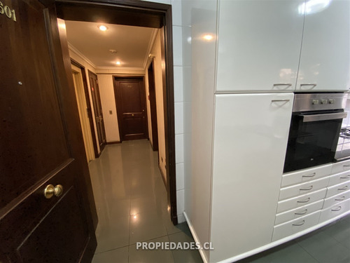 Departamento En Arriendo De 4 Dorm. En Las Condes