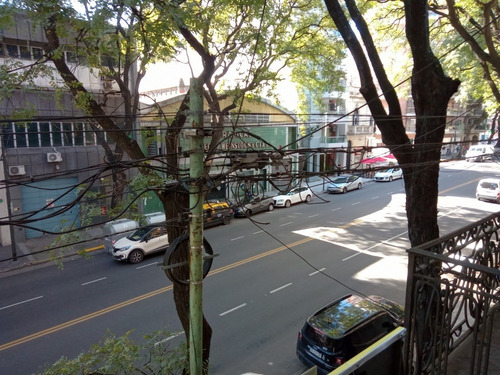 Imagen 7 de 14 de Ph 6 Ambientes Con Terraza A Reciclar.
