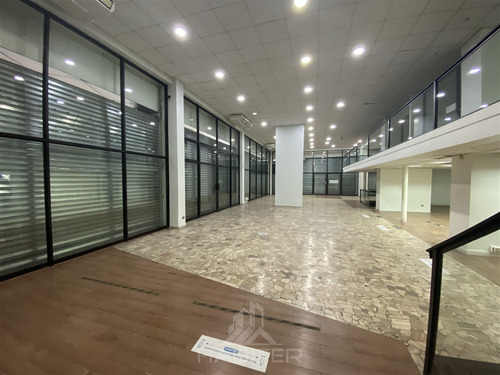 Local Comercial En Mejor Esquina Plaza En Arriendo En Temuco