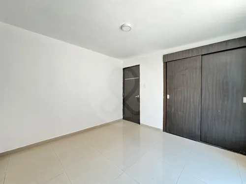 Casa En Venta Con Terraza Y Opción De Ampliación
