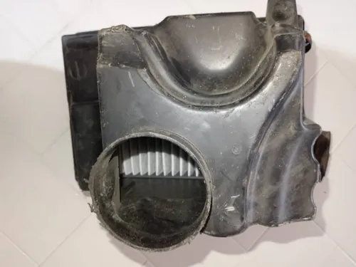 Caja Filtro Aire Mazda 3 (Usado)