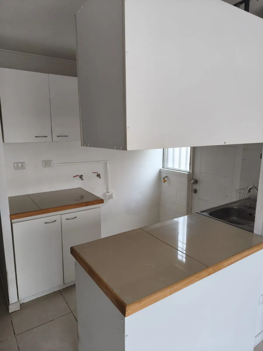 Imagen 5 de 17 de Casa En Arriendo En Condominio Valle Grande Lampa