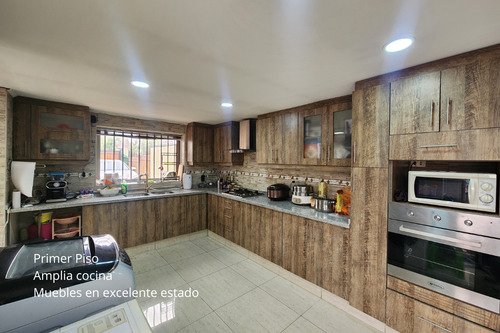 Amplia Casa En Venta Maipu Av El Rosal