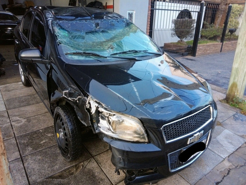 Imagen 3 de 7 de Chocado Poco Chevrolet Aveo Lt