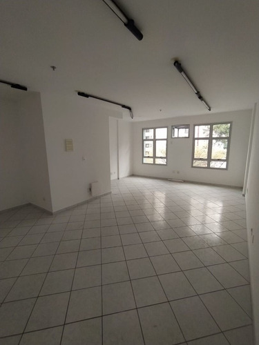 Imagem 3 de 8 de Sala Para Alugar, 37 M² Por R$ 900,00/mês - Jardim Aquarius - São José Dos Campos/sp - Sa0319