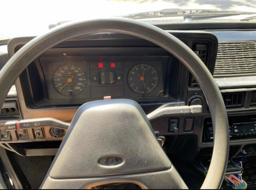 Imagem 4 de 15 de Ford Escort 1.6 Álcool 2p