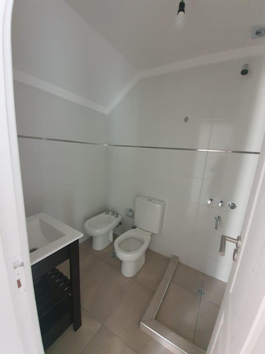 Imagen 9 de 10 de Ph 2 Ambientes Con Patio A Estrenar