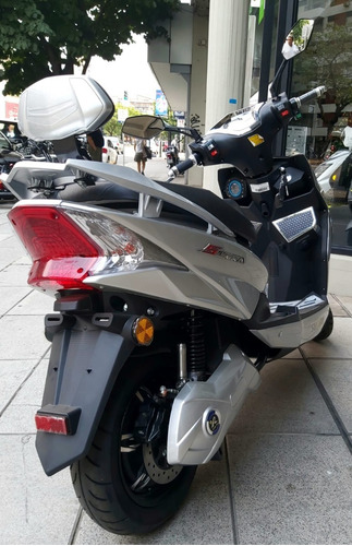 Imagen 20 de 25 de Scooter Lecgtrico Sunra Hawk Litio Con Financiacion D