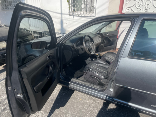 Volkswagen Jetta 2.0 Cl L4 Man Abs At