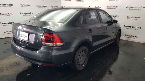 Imagen 2 de 15 de Volkswagen Vento 2020 4p Starline L4/1.6 Man