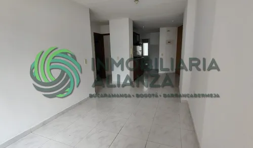 Apartamento En Arriendo En Antonia Santos Centro. Cod A16968