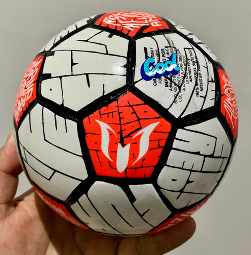 Mini Balon Messi Club Edición Especial 3 Franjas Medida #1 (Usado)
