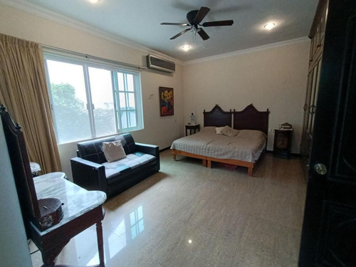 Casa En Lagos Del Sol En Venta