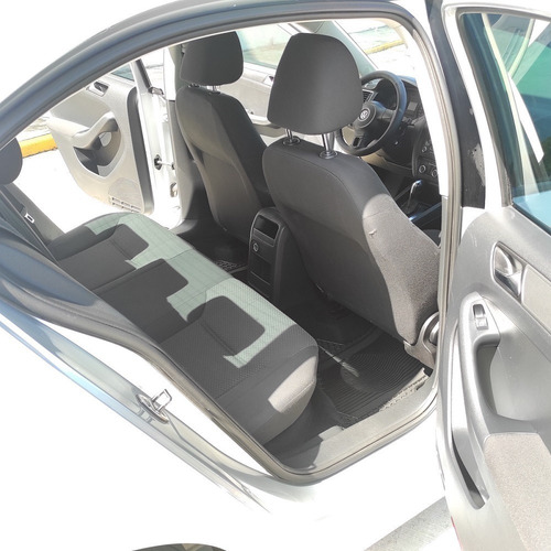 Imagen 11 de 14 de Volkswagen Jetta Mkvi Style Active 2013