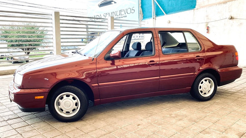Volkswagen Jetta 1.8 Gl Aa At