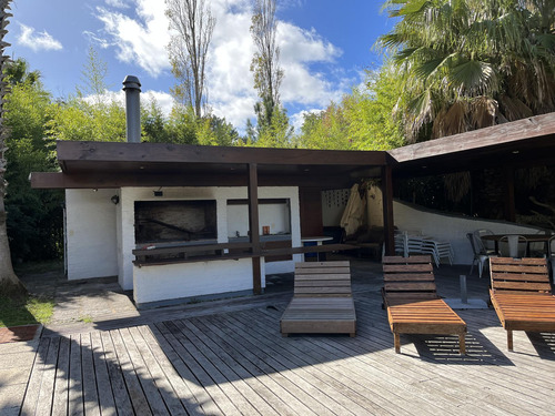 Venta De Casa En Barrio El Golf De Punta Del Este, Maravillosa Casa De Lujo