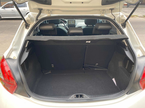 Peugeot 208 1.6 Feline 2018