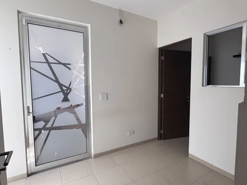 Exclusiva Casa En Renta En El Campanario