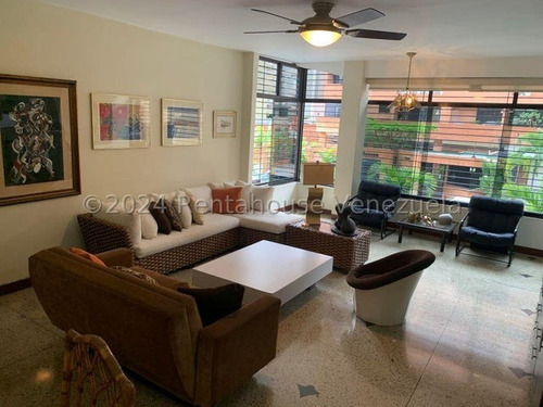 Hermoso Y Clásico Apartamento, Muy Bien Conservado, En Alquilr En Los Palos Grandes, 25-91