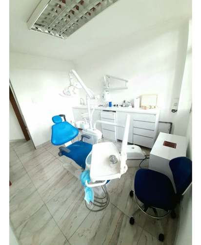 Venta. Consultorio Odontologico. Sta Eduvigis. (em)
