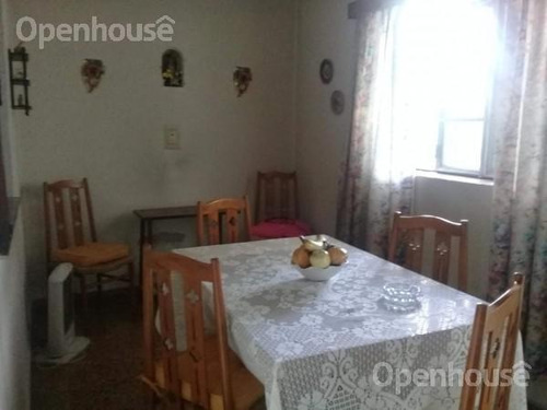 Imagen 9 de 18 de Casa - Villa Morra I