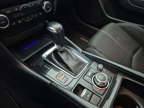 Mazda 3 2.0 Touring At