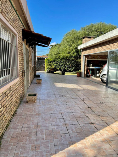 Hermosa Casa 3 Dorm, En Lagomar