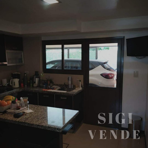 Impecable Casa En Venta Estilo Ingles Entre Nvo Urca Y V Esc