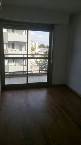 Imagen 8 de 15 de Departamento Con Cochera, 2 Dormitorios, La Plata
