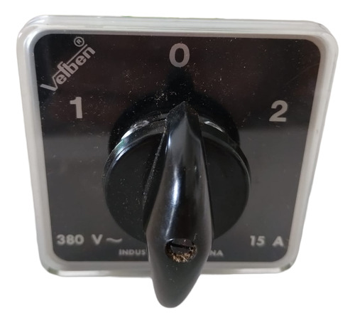 Llave Conmutadora Tripolar 15a 15 A 380v Negro