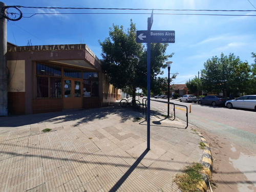 Local Comercial Fratini 394, Macachín