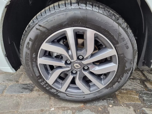 Renault Logan Life 1.6 (rr)
