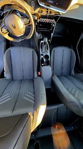 Peugeot 2008 1.0T Gt
